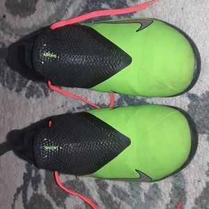 Kid Nike shoes